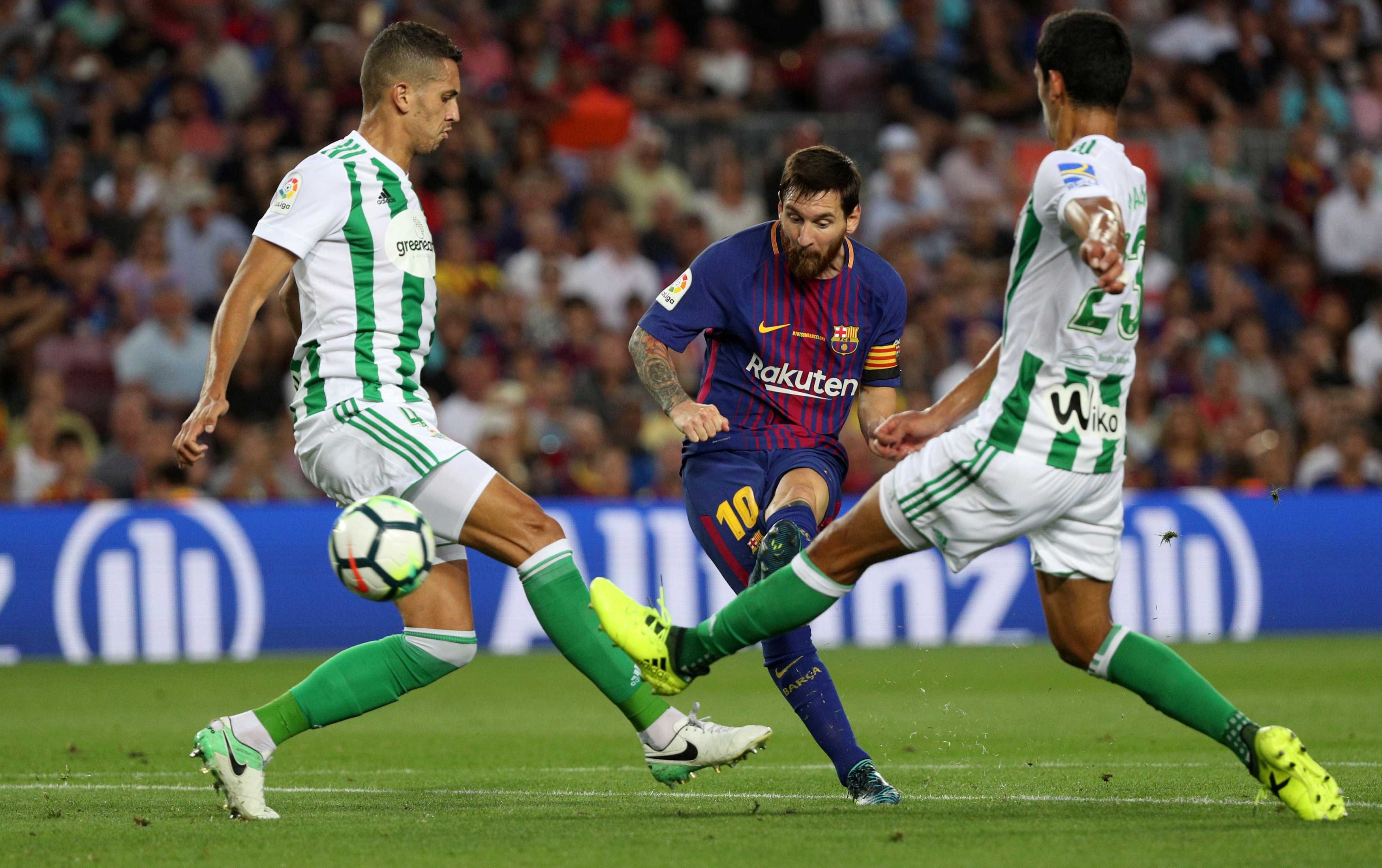 Barca tim lai cam hung chien thang anh 6