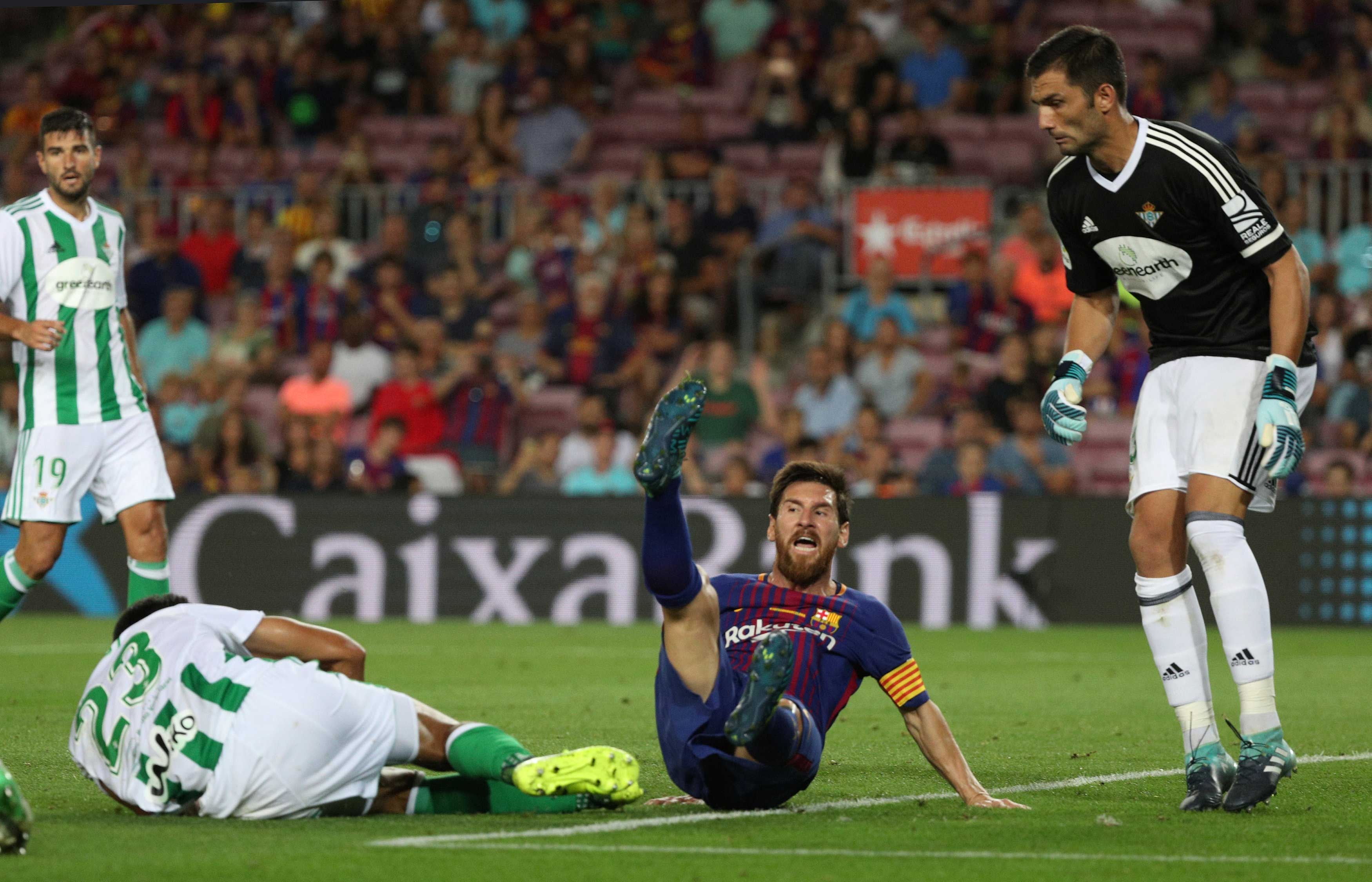 Barca tim lai cam hung chien thang anh 8