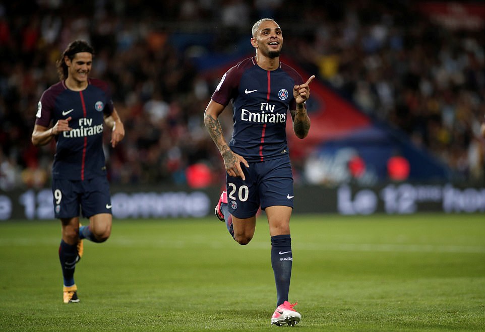 Neymar in dau giay o 5 ban thang anh 10