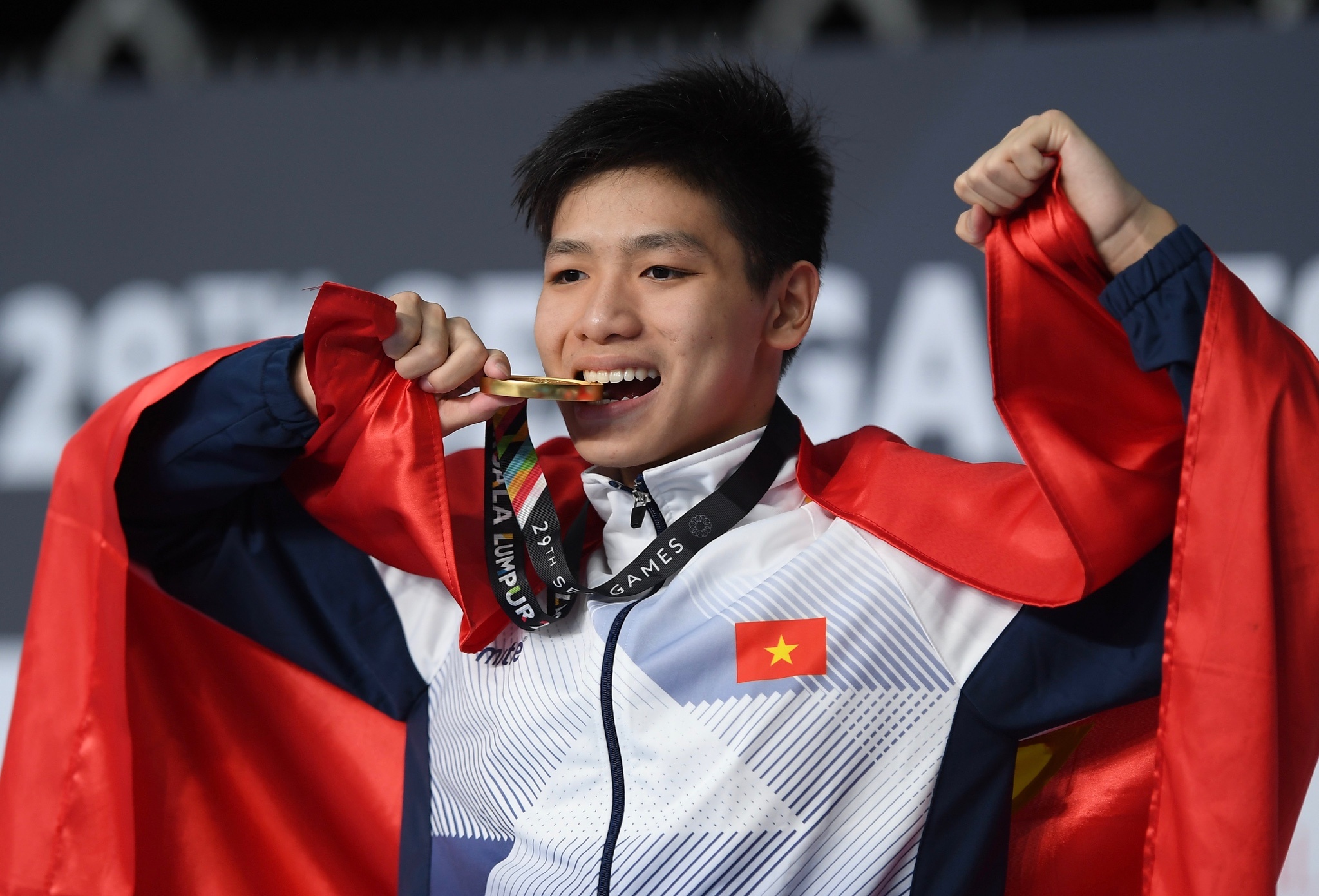 Kinh ngu 15 tuoi Kim Son pha ky luc SEA Games hinh anh