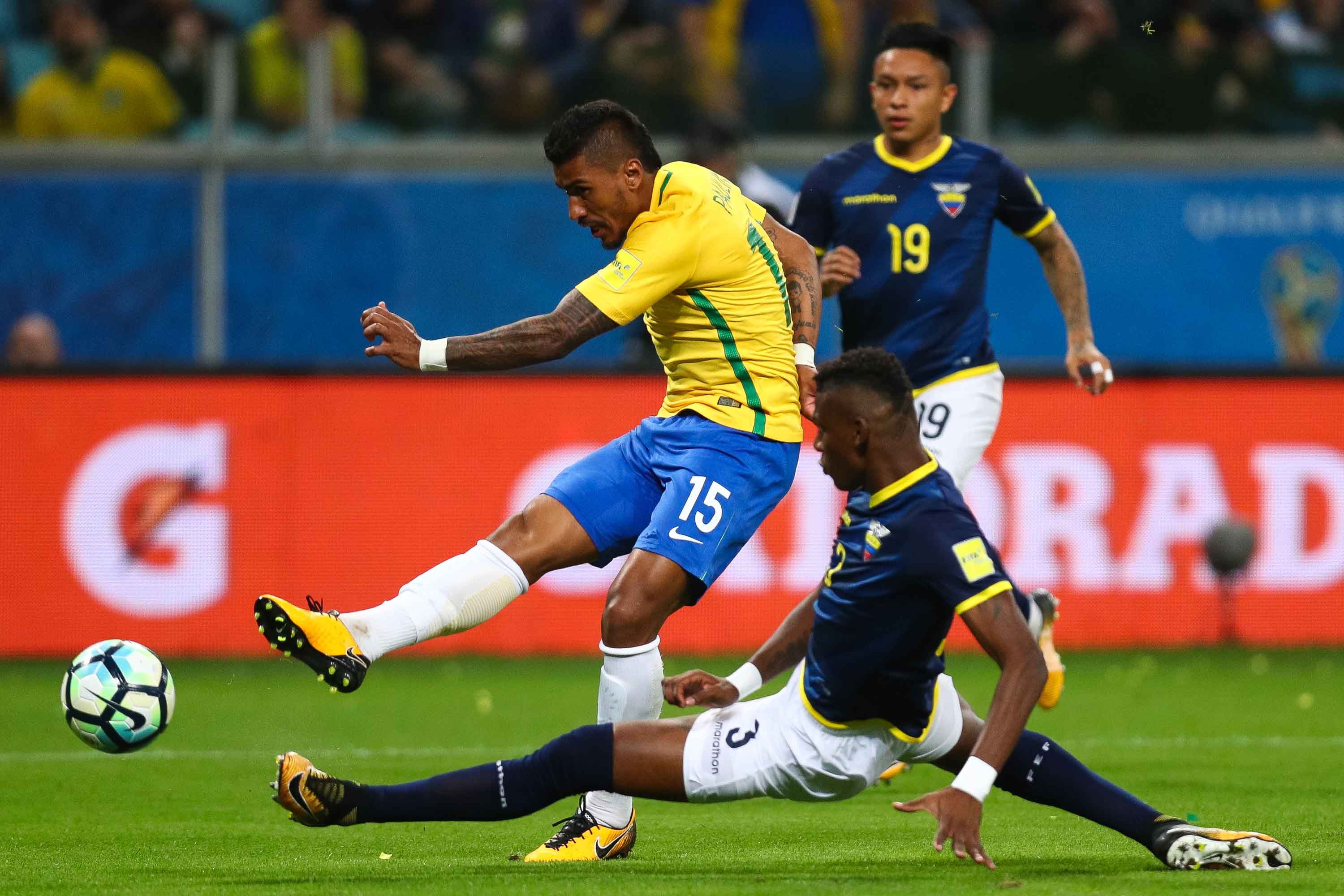 Bo ba sao 'dinh dang' Barca toa sang anh 7