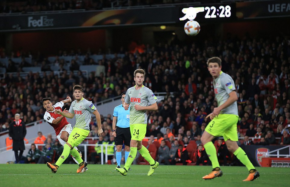 Arsenal thang nguoc dai dien Duc anh 2