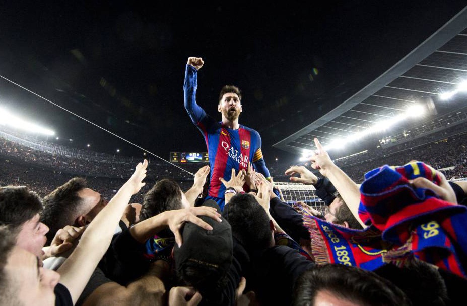 Barca ban ten san Camp Nou de tra phi lot tay ky luc cho Messi hinh anh