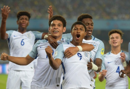 Sao tre Liverpool lap hat-trick, Anh ha Brazil o ban ket U17 World Cup hinh anh