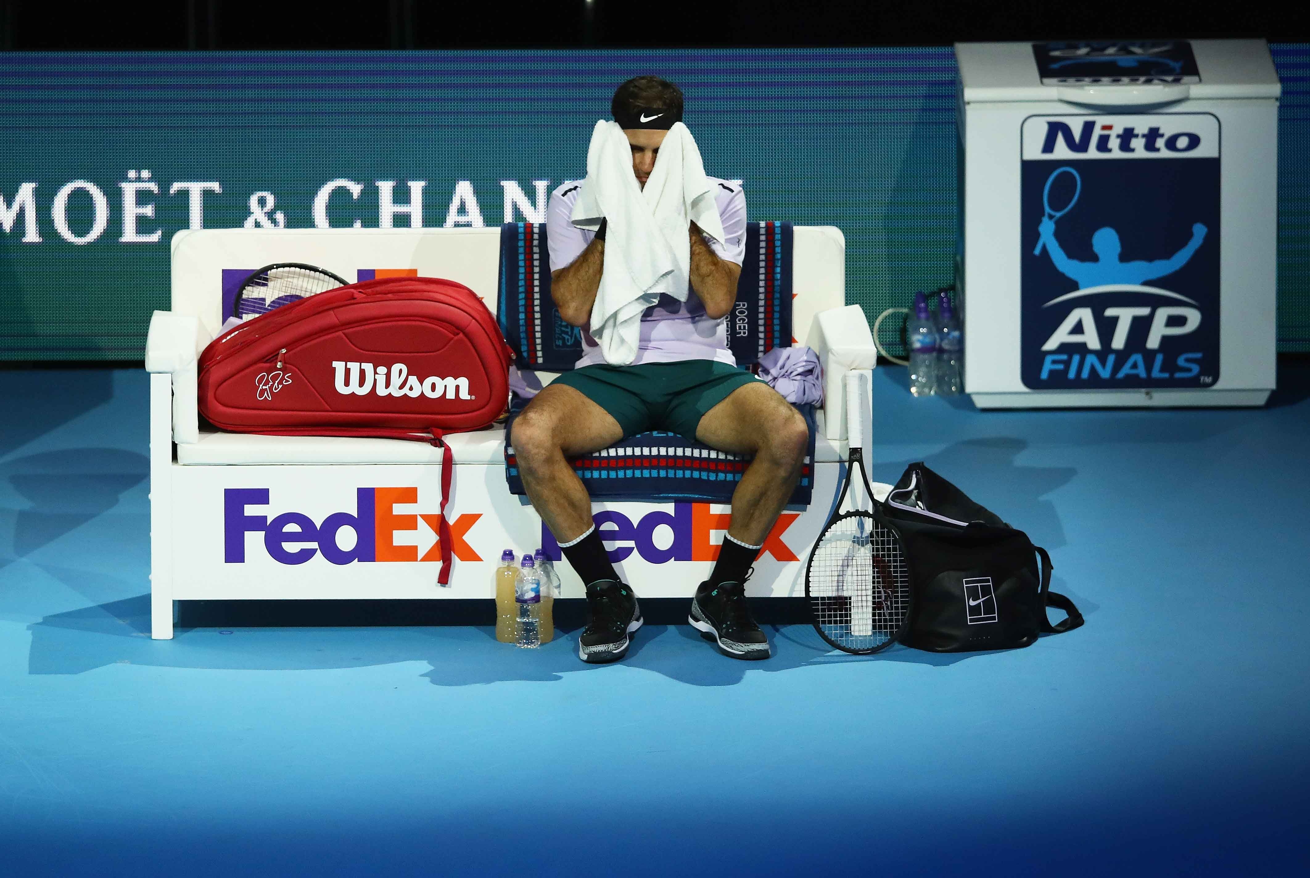 Federer thua soc o ban ket anh 6