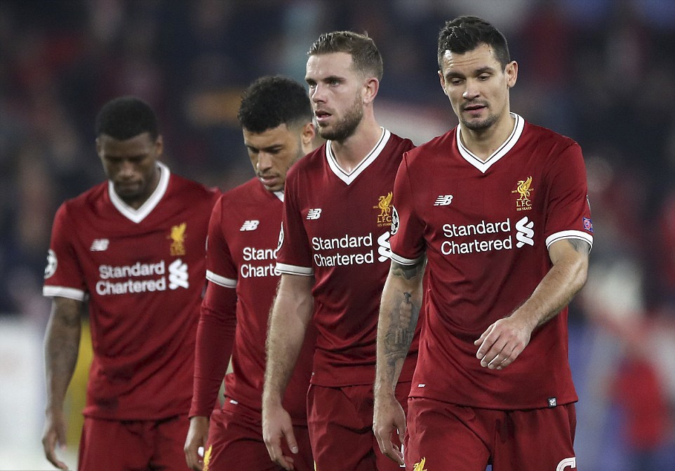 Liverpool vuot tam ve som vao ban ket anh 11