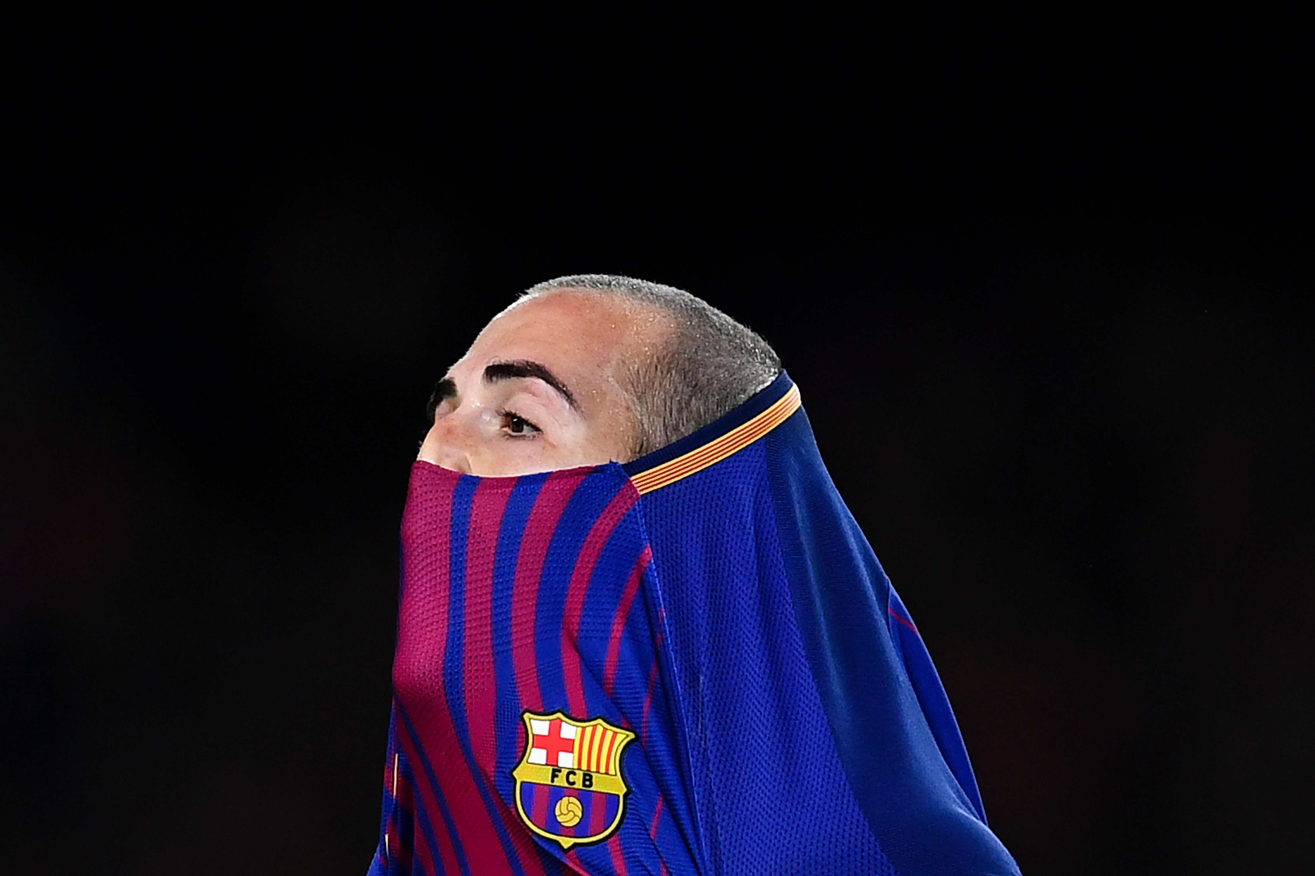 Barca thang dam 5-0 anh 6