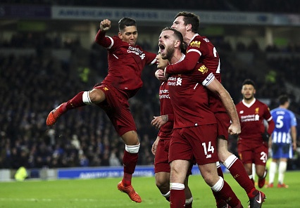 Thang dam 5-1, Liverpool tam lay vi tri thu 4 cua Arsenal hinh anh