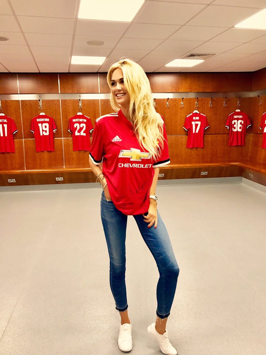 người đẹp nóng bỏng nhất lễ bốc thăm ảnh 8 nguoi dep nong bong nhat le boc tham anh 8