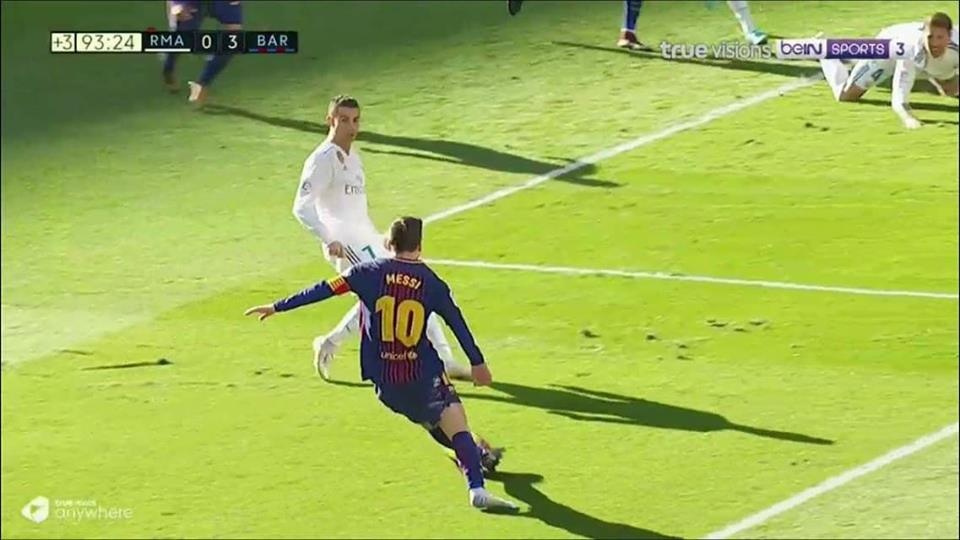 Messi kien tao ha Real anh 2