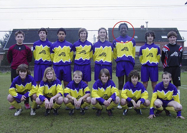 Sao mai 12 tuổi của PSG  ảnh 6 Sao mai 12 tuoi cua PSG anh 6