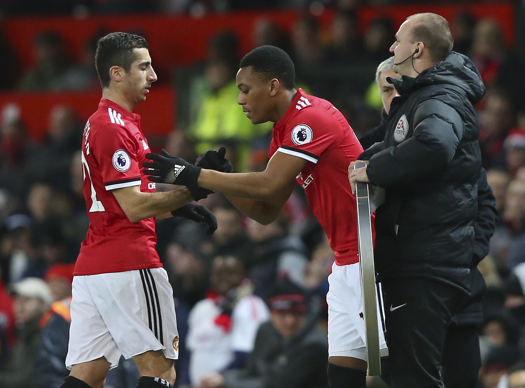 Sao MU đối diện án phạt ảnh 6 Sao MU doi dien an phat anh 6