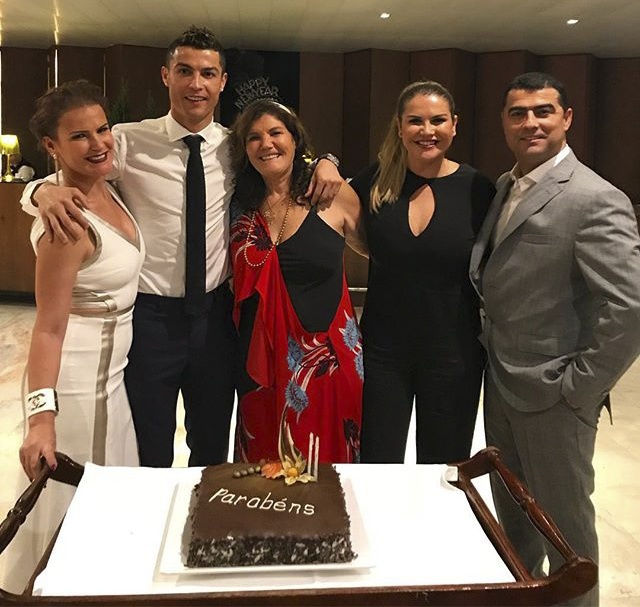 sao bong da no nuc don nam moi anh 1