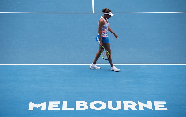 Nadal tro lai phong cach ao ba lo anh 9