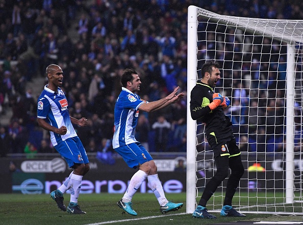 Barca thua tran dau tien mua nay anh 5