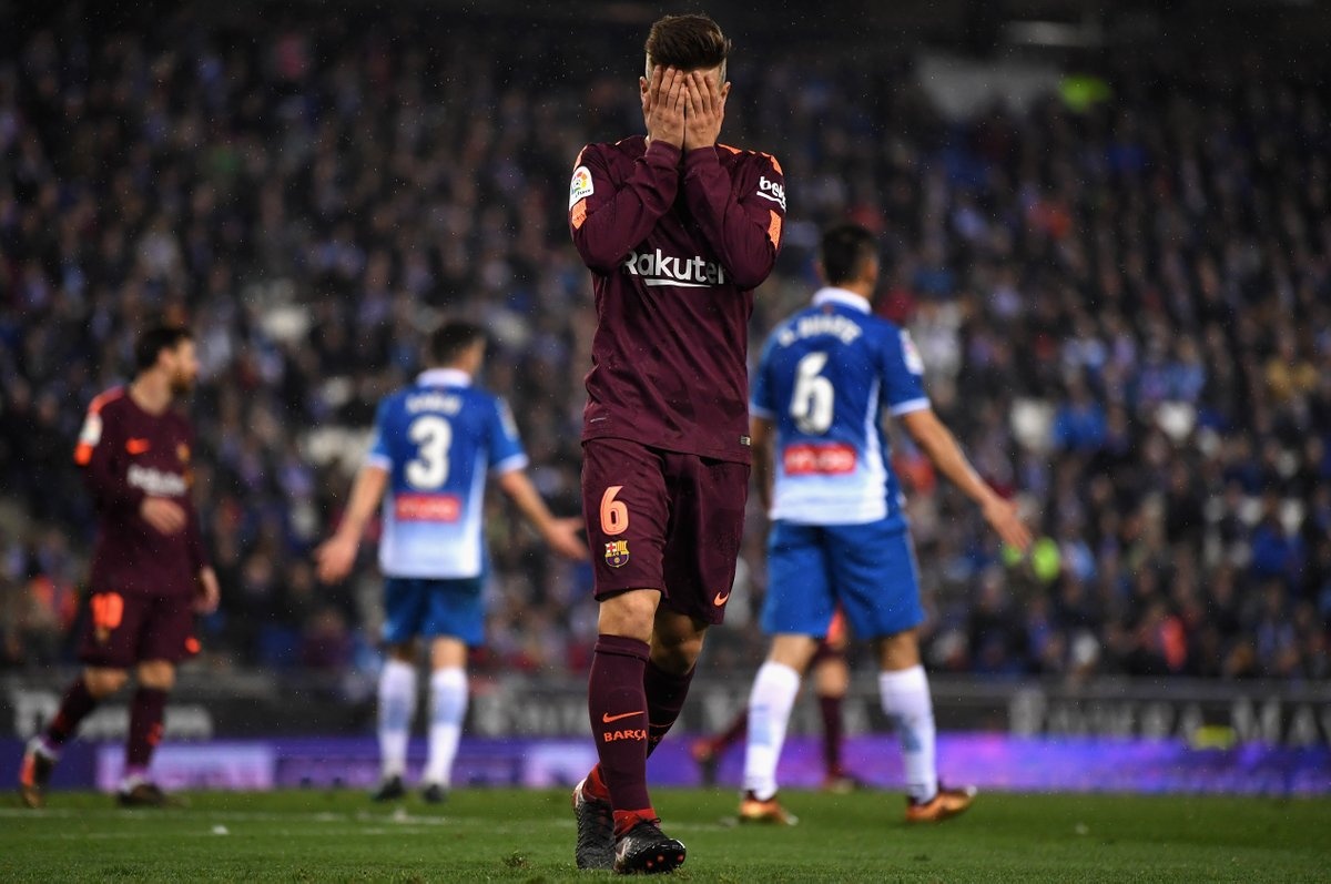 Barca thua tran dau tien mua nay anh 2