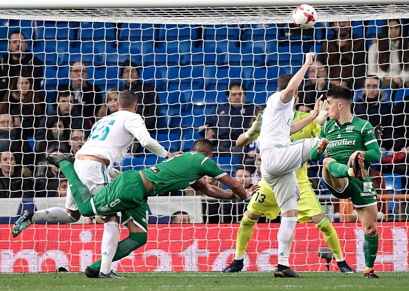 Real lap ky luc buon anh 4