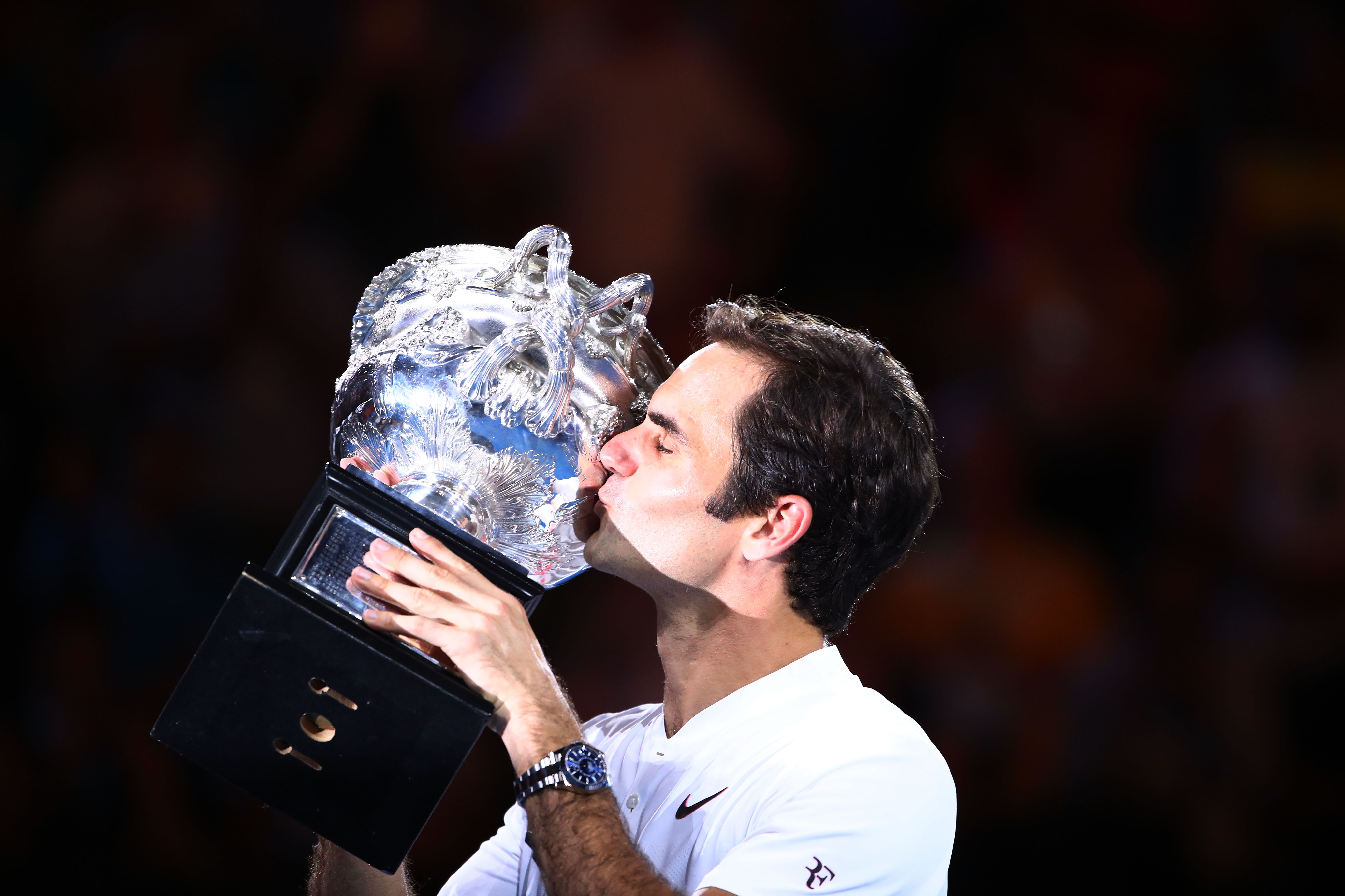 Federer dam nuoc anh 8