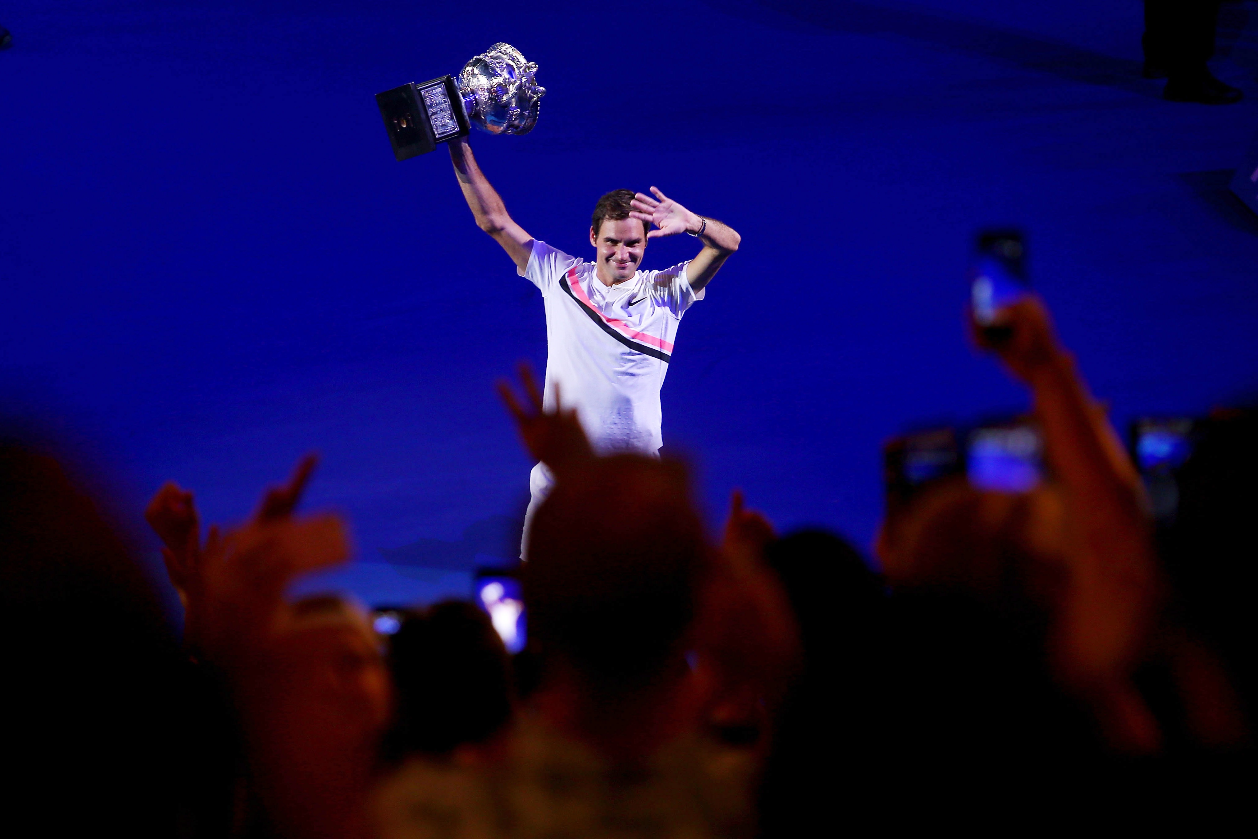 Federer dam nuoc anh 9