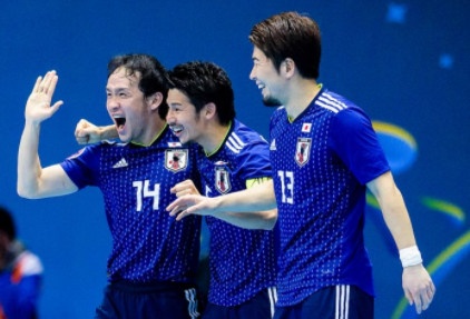 Cuu HLV tuyen Viet Nam giup Nhat Ban vao chung ket futsal chau A hinh anh