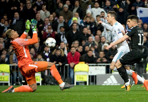 Real nguoc dong thang PSG 3-1 anh 4