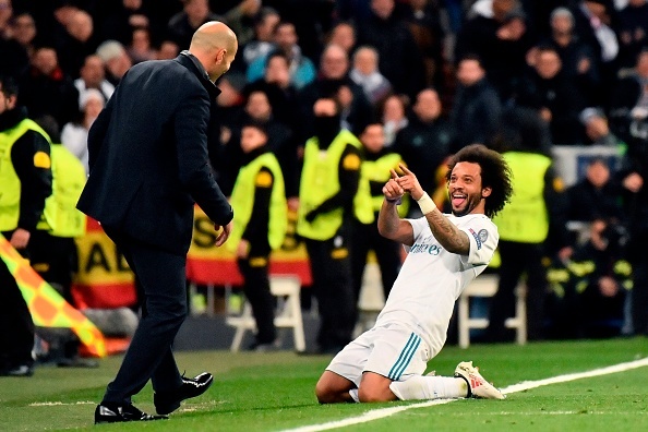 Real nguoc dong thang PSG 3-1 anh 10