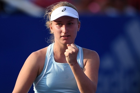 Sao quan vot nu gian du nem vot suyt trung cau be nhat bong hinh anh