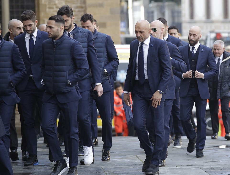 sao Serie A tien dua cau thu anh 10