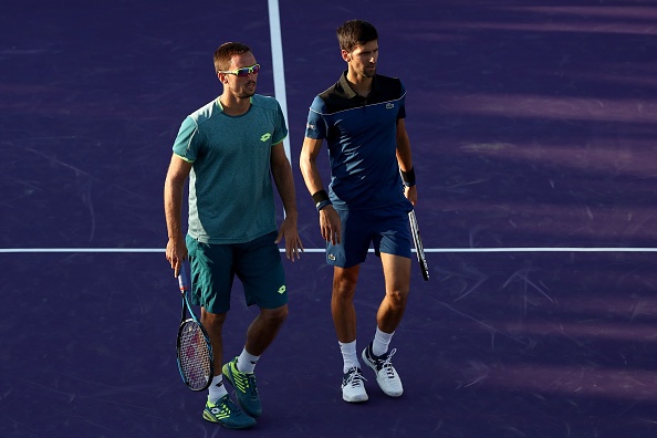 Djokovic nhan that bai kep anh 8