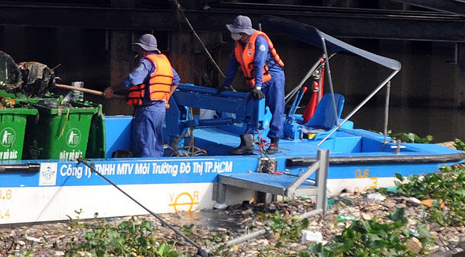 Ca chet hang loat o kenh Nhieu Loc hinh anh