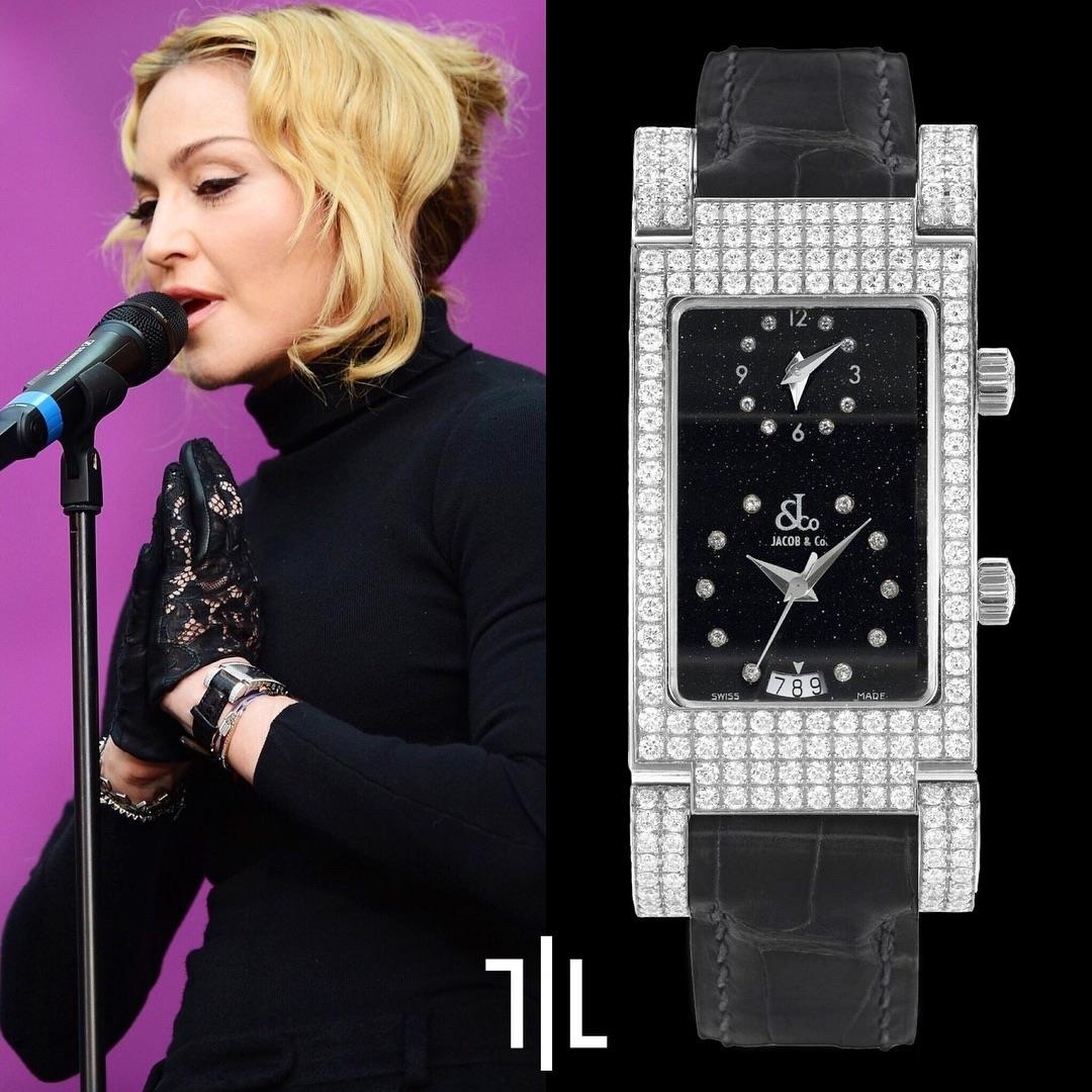 dong ho dat tien anh 1