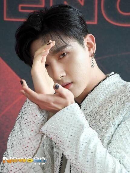 nam gioi son mong tay anh 11