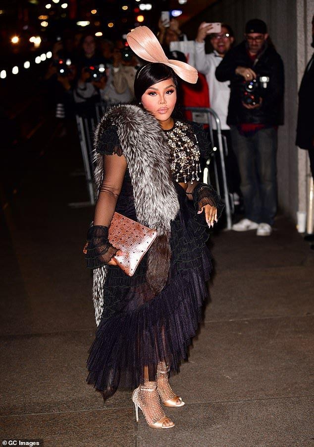 dam cuoi nha thiet ke marc jacobs anh 13