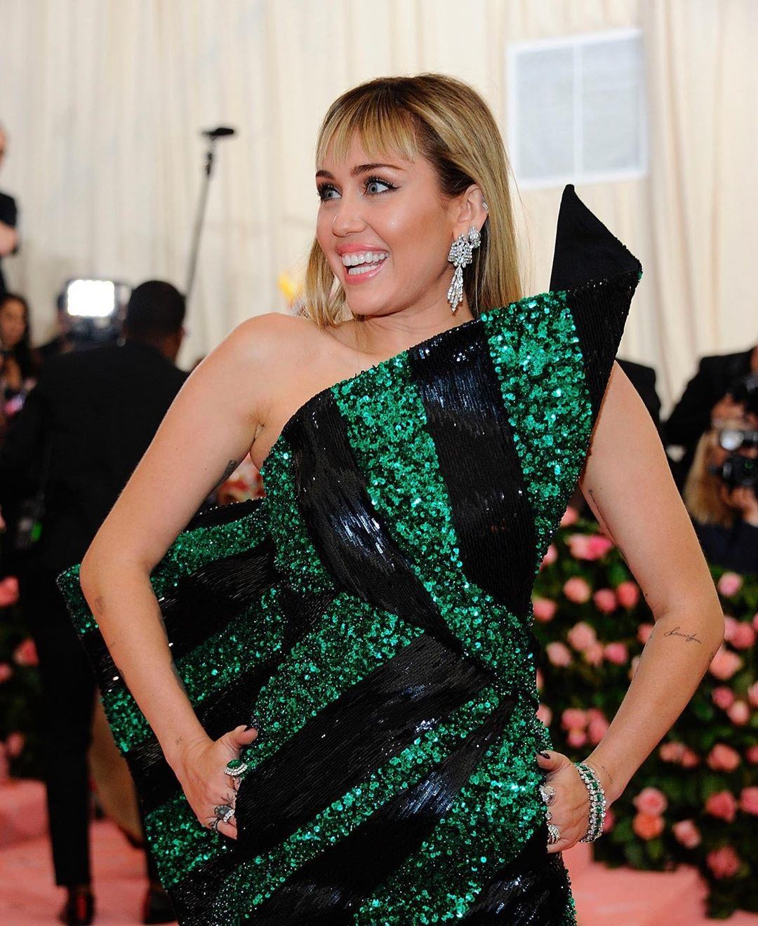 Trang suc Met Gala anh 6