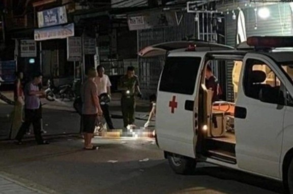 Bat hung thu giet nu chu tiem phun xam hinh anh