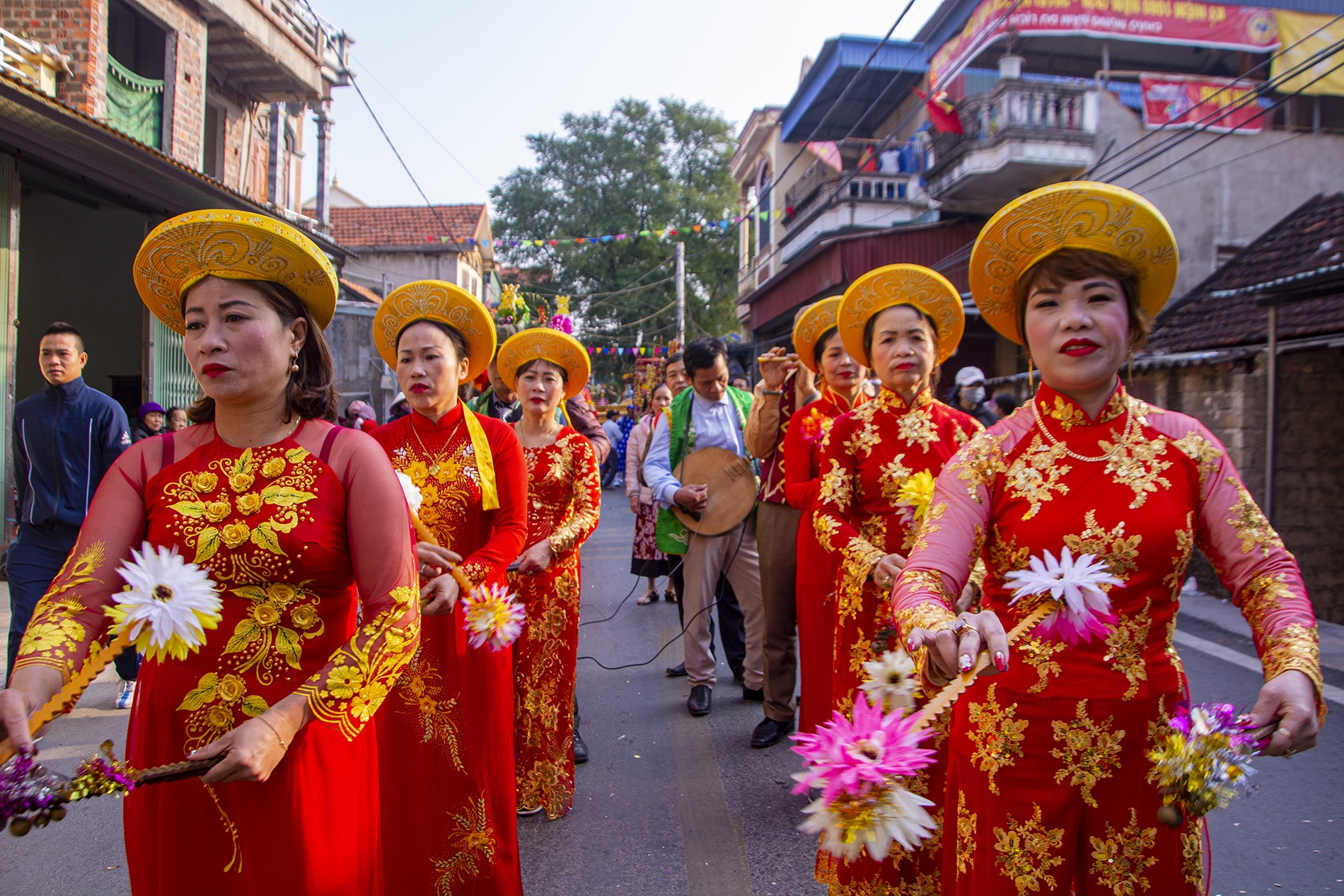 Ve dao Ha Nam xem hoi ruoc nguoi song doc nhat Viet Nam anh 11