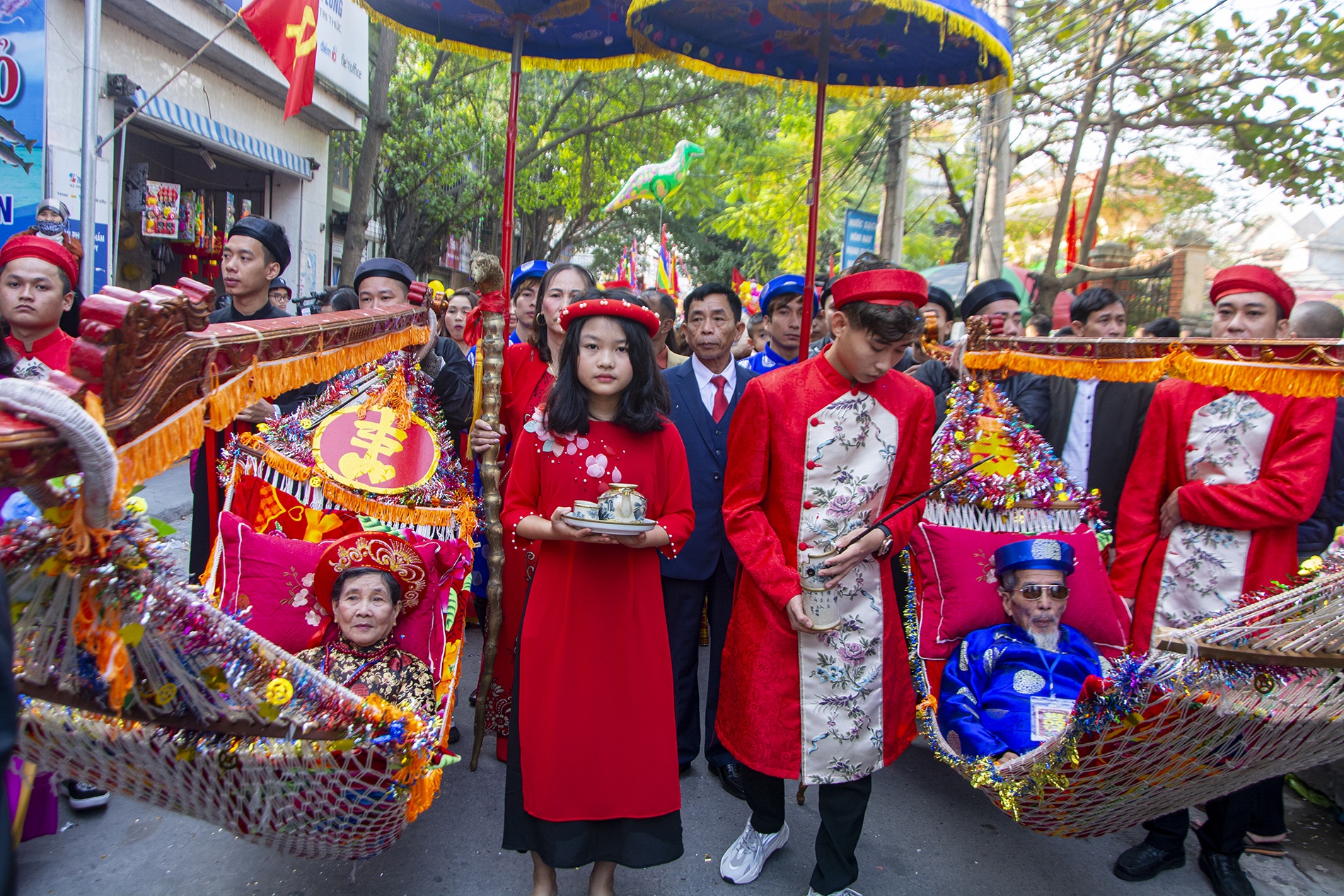 Ve dao Ha Nam xem hoi ruoc nguoi song doc nhat Viet Nam anh 13