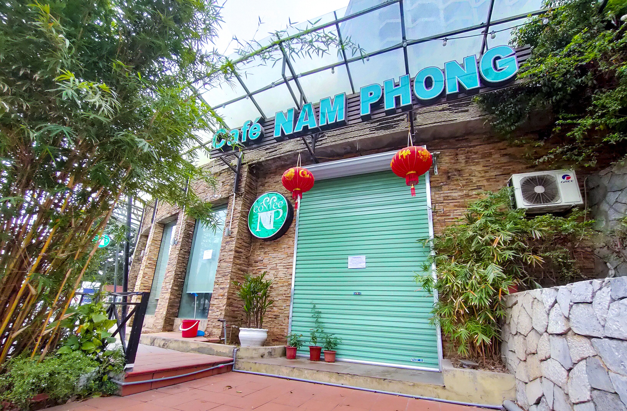 Ha Long vang ve trong ngay dau dung don khach chong Covid-19 anh 11