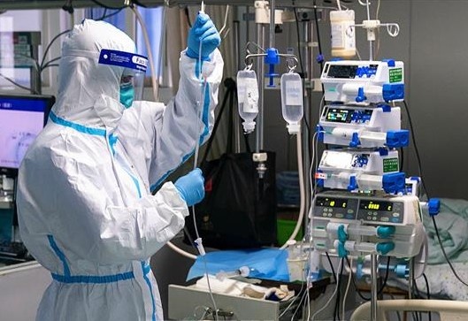 Nguoi tung tin that thiet ve dich Covid-19 bi phat 10 trieu dong hinh anh