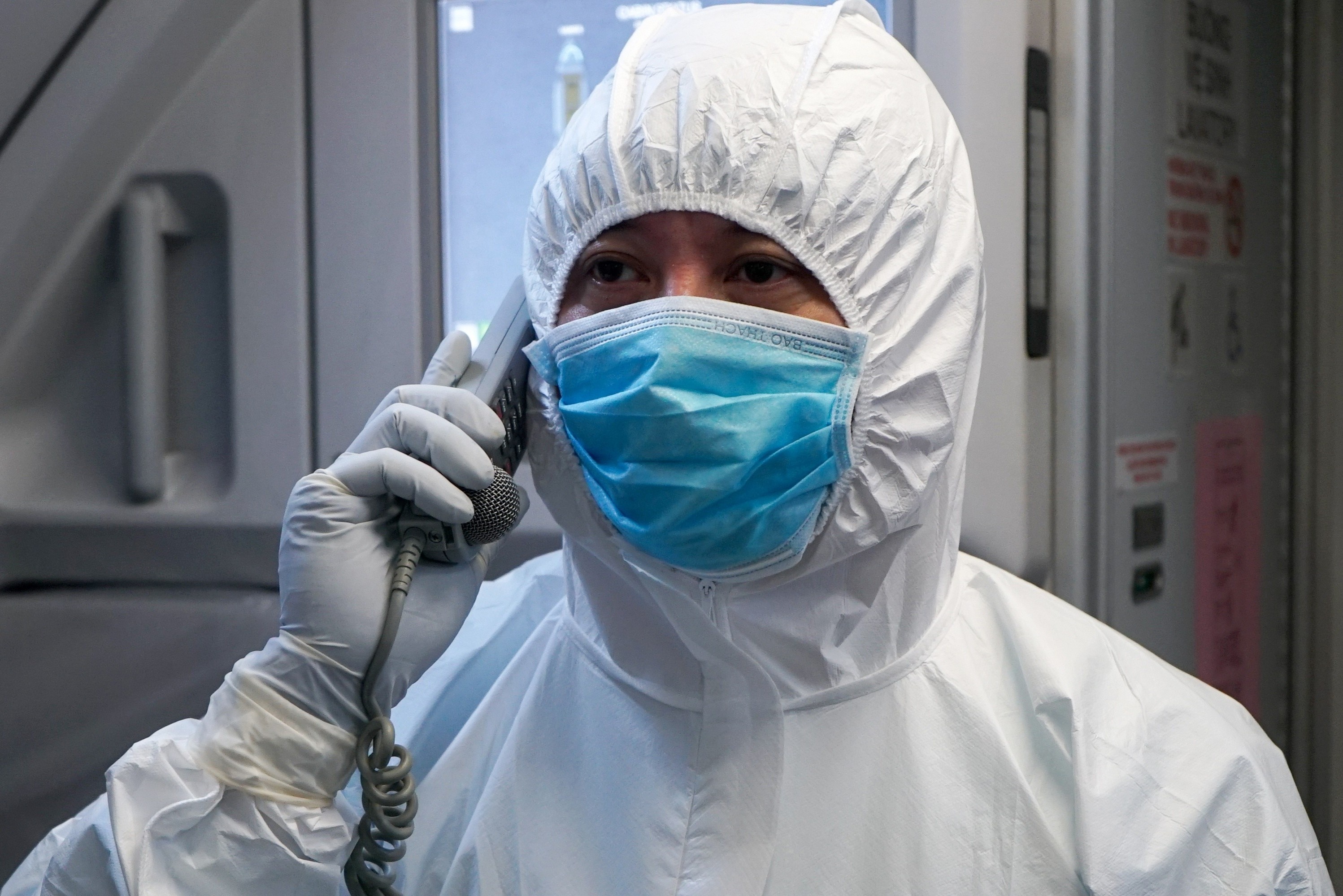 Ca thu 52 nhiem Covid-19 da gap nhung ai? hinh anh