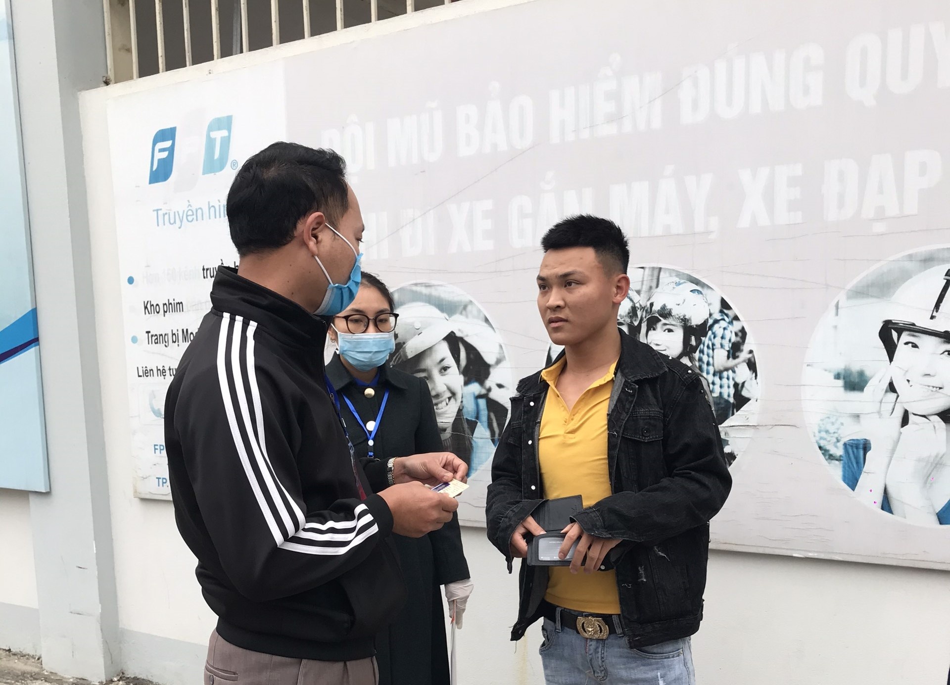 Cac quang truong, vuon hoa cong cong o Quang Ninh se dung hoat dong hinh anh