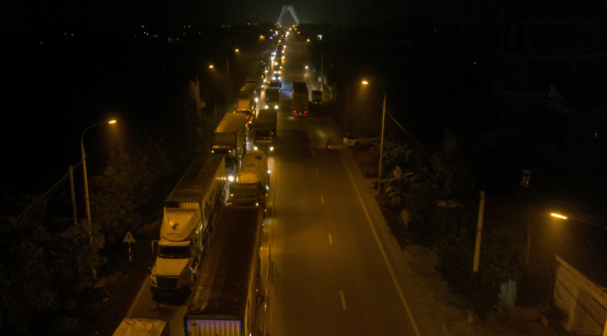 Quang Ninh kiem soat chat tai xe ra, vao dia ban hinh anh