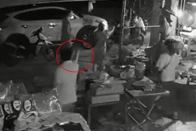 Lam ro phan anh cong an rut sung doa dan hinh anh