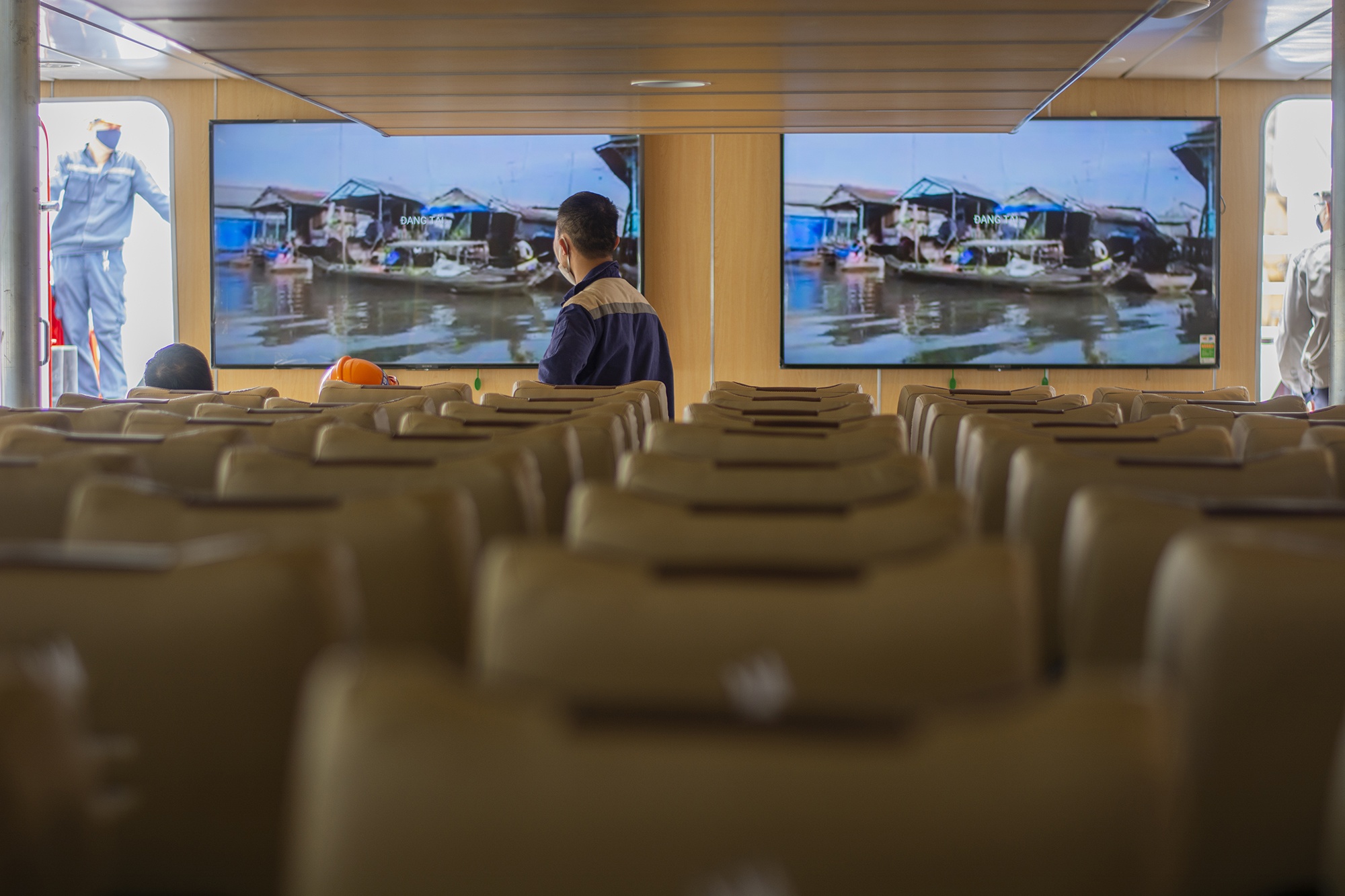 Mo tuyen du lich Tuan Chau - Co To bang tau cao toc 5 sao anh 4