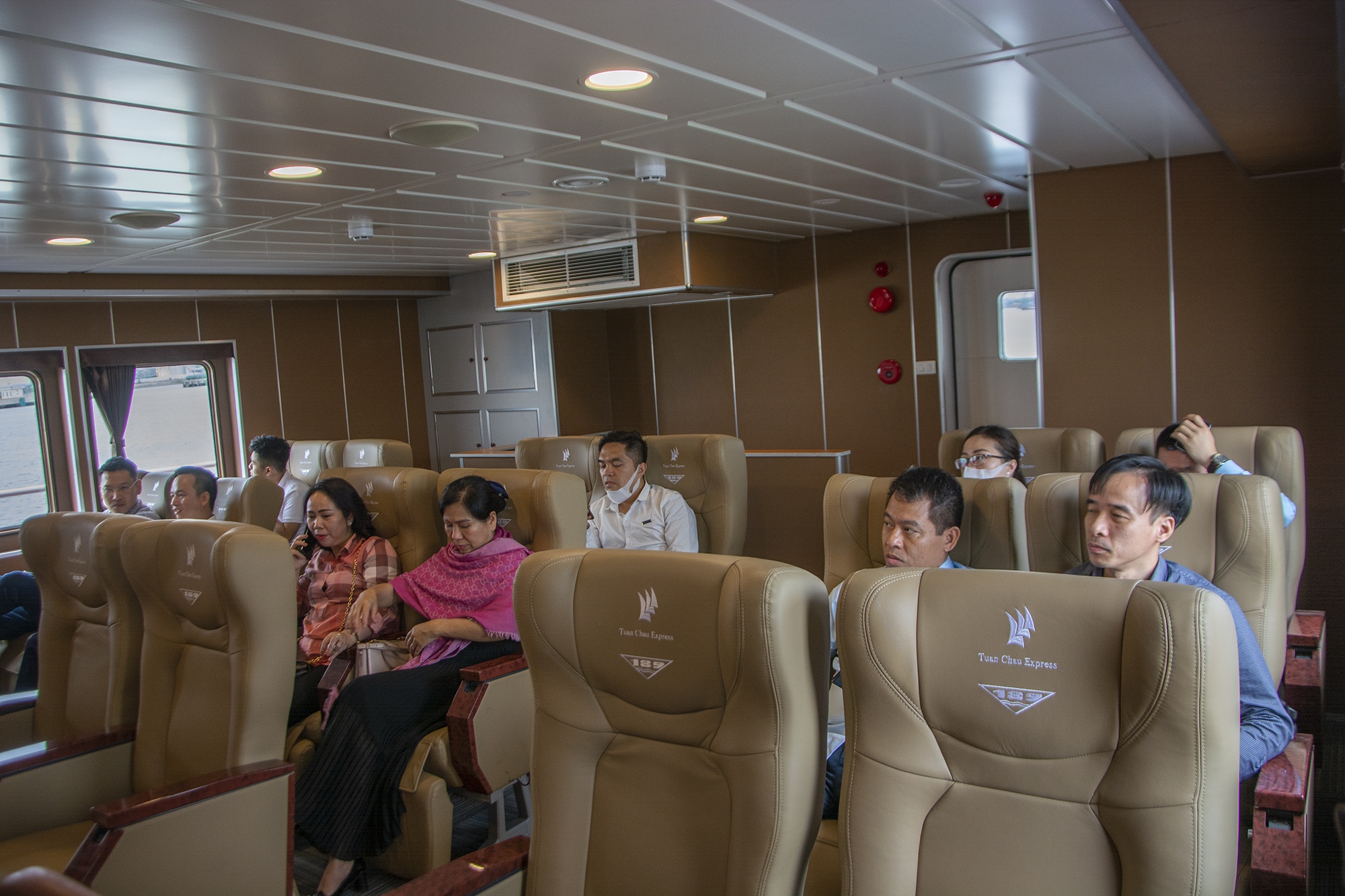 Mo tuyen du lich Tuan Chau - Co To bang tau cao toc 5 sao anh 2