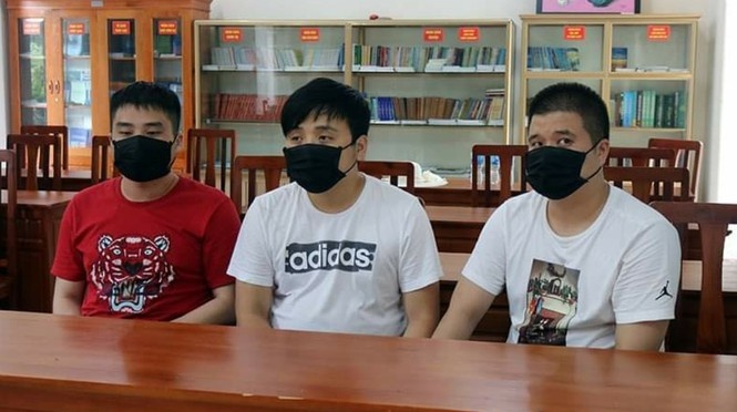 Cach ly 3 nguoi Trung Quoc nhap canh trai phep vao Viet Nam danh bac hinh anh