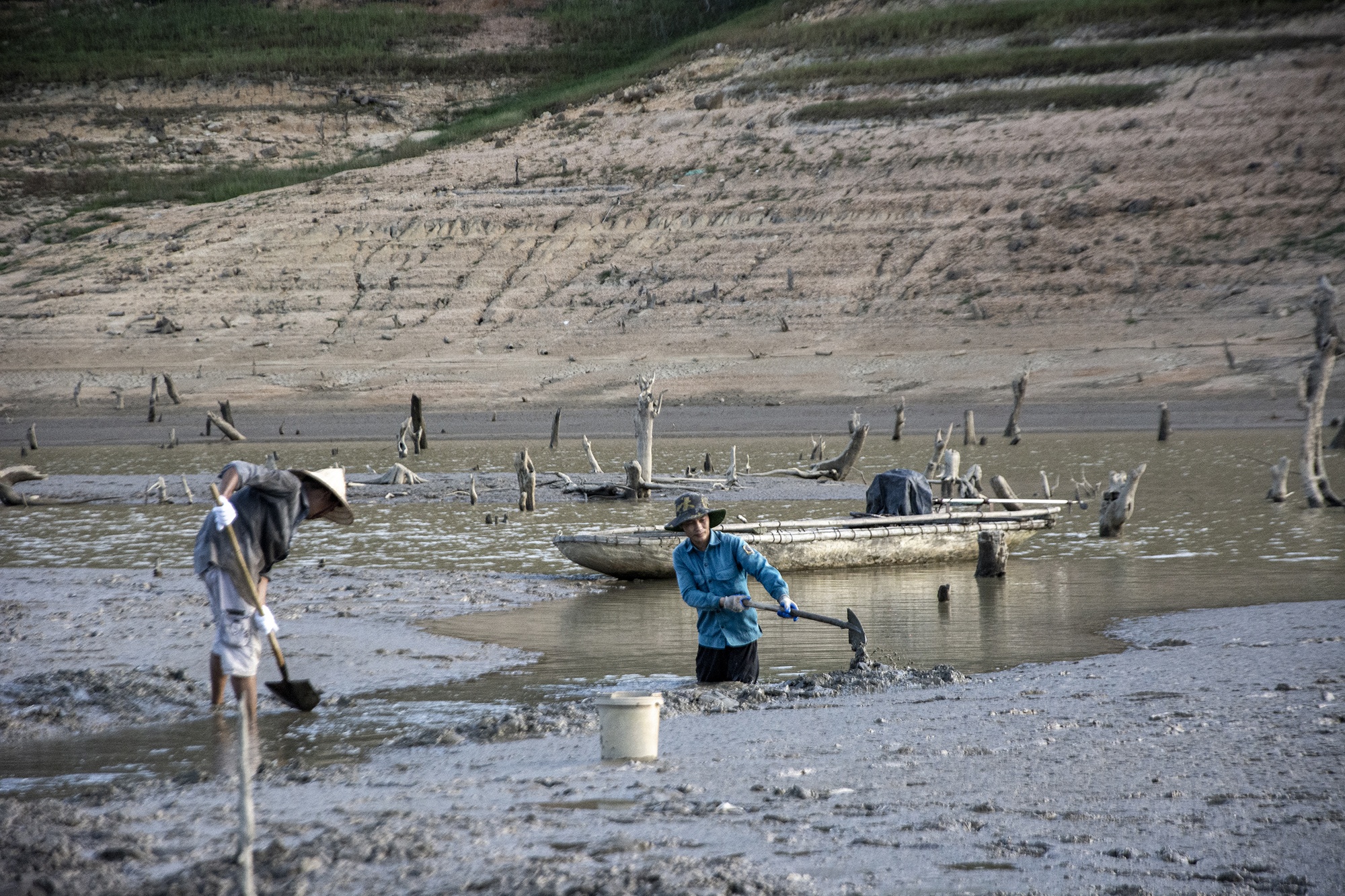 Ho nuoc chua nuoc ngot can ky luc sau 40 nam anh 14