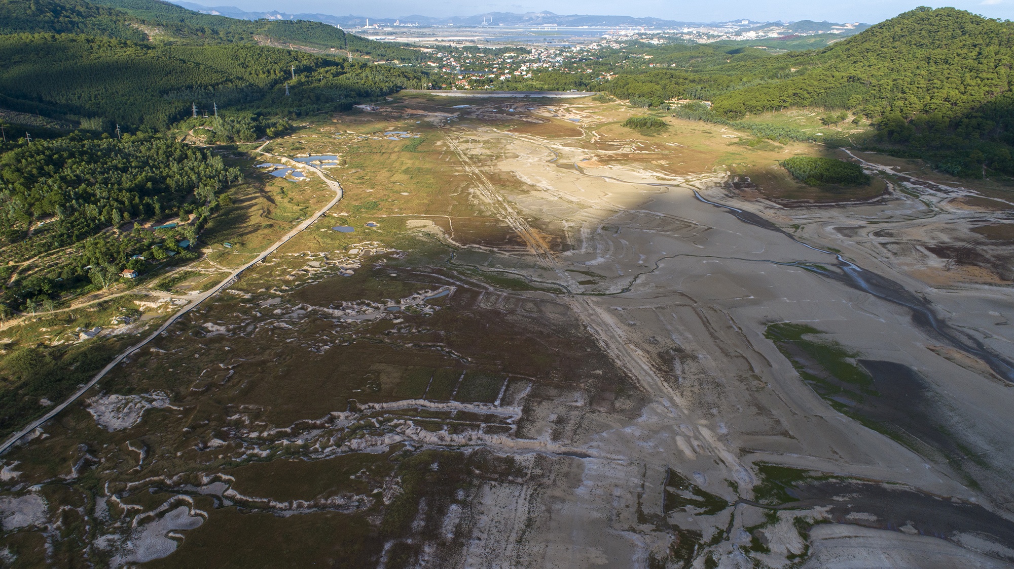 Ho nuoc chua nuoc ngot can ky luc sau 40 nam anh 3