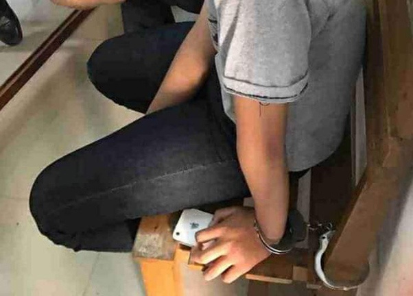 Tam giu co gai dam chet ban hinh anh