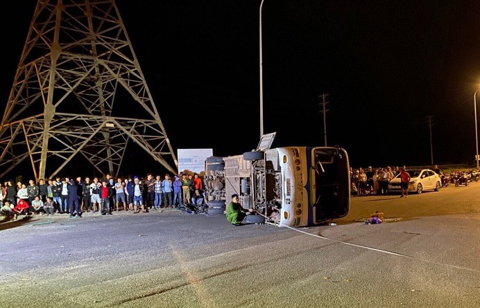 16 cong nhan thuong vong anh 1